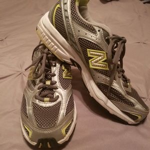 Running shoes
